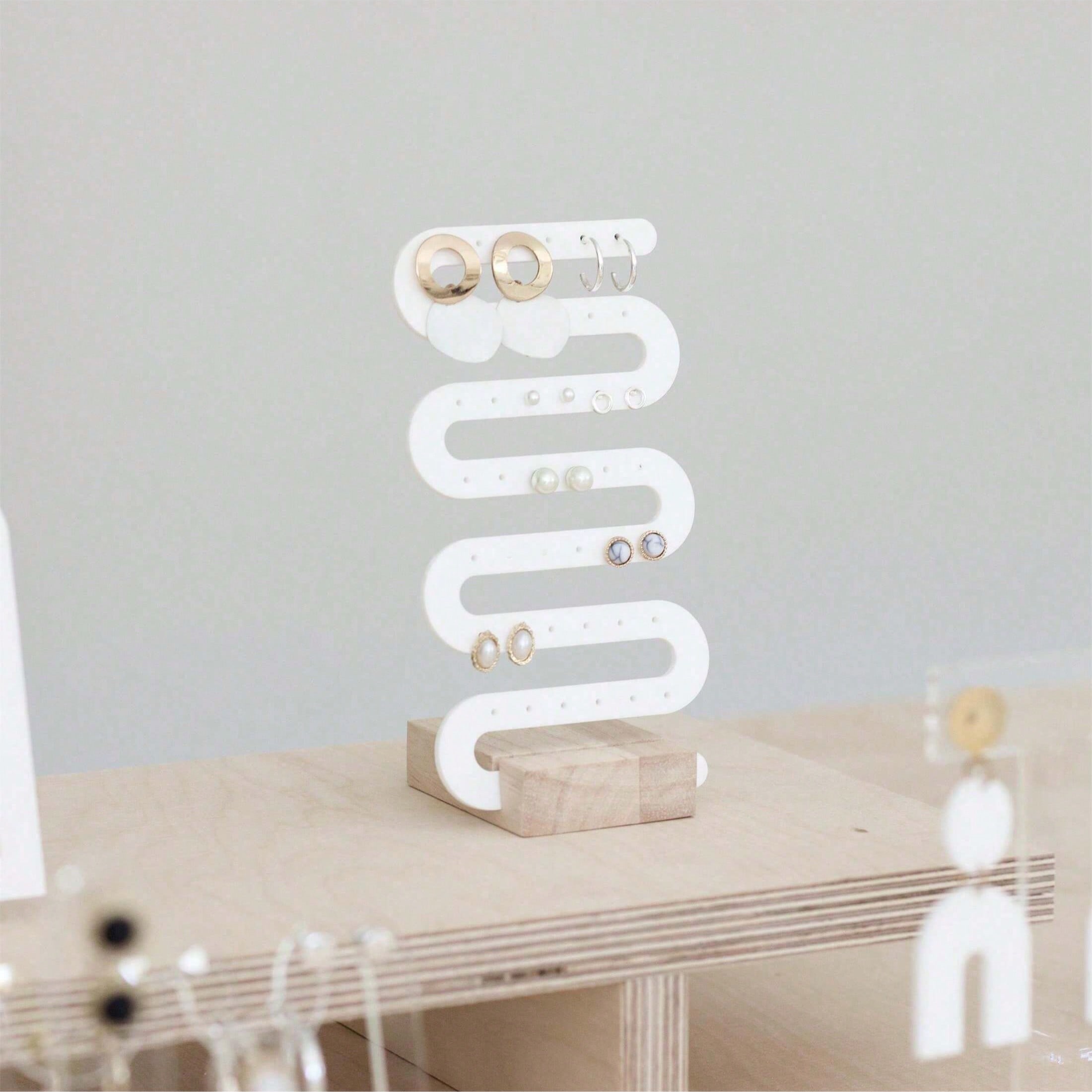Künstlerischer Spiral-Schmucks – Body Jewelry Websites Bewertung und Preis