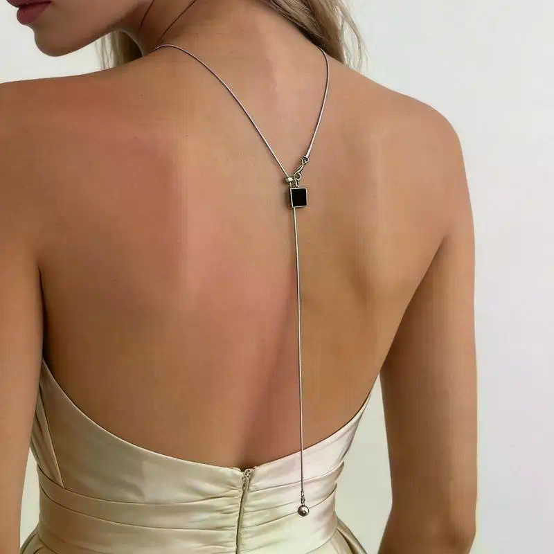 Glitzernde Perlen-Rückenkette  – Body Jewelry For Backless Dress Bewertung und Preis