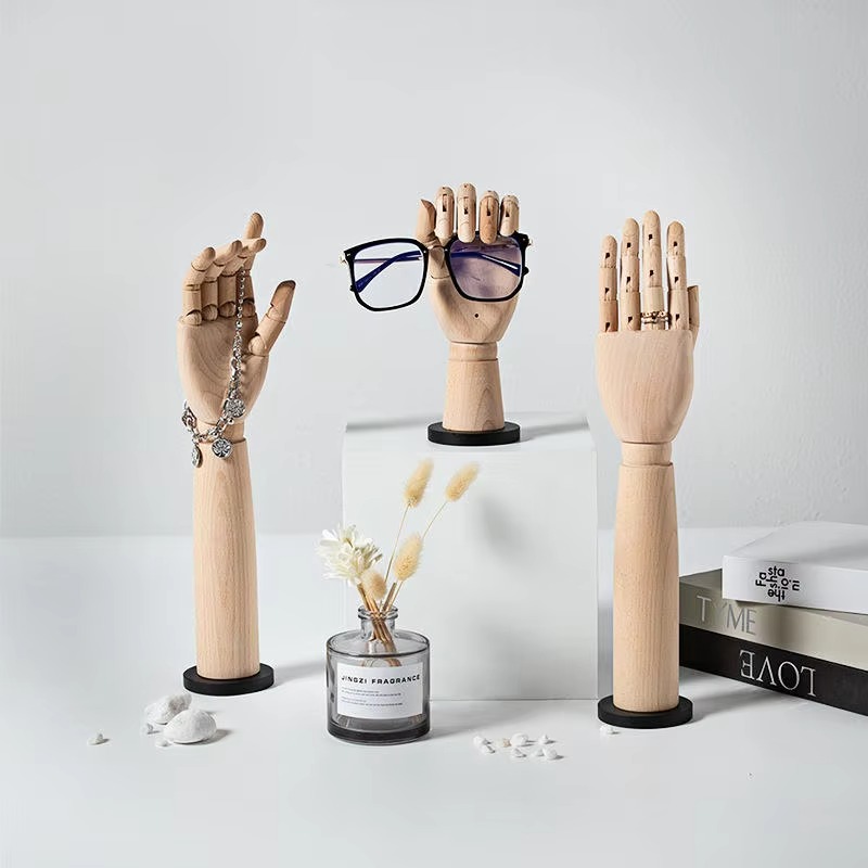 Handschaufensterpuppenständer  – Body Jewelry Store Bewertung und Preis